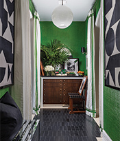 Palm Beach Showhouse Green Hallway Thumb