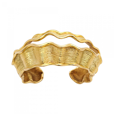 1_Chanel Vintage 18kt Gold Cuff