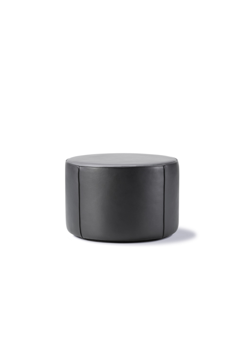 FAIR_Fredericia_Mono-Pouf-22_Gallery-1