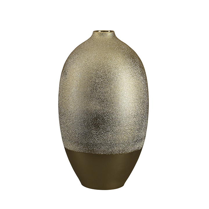 Kravet_Curated-Ebersole-Vase_Gallery