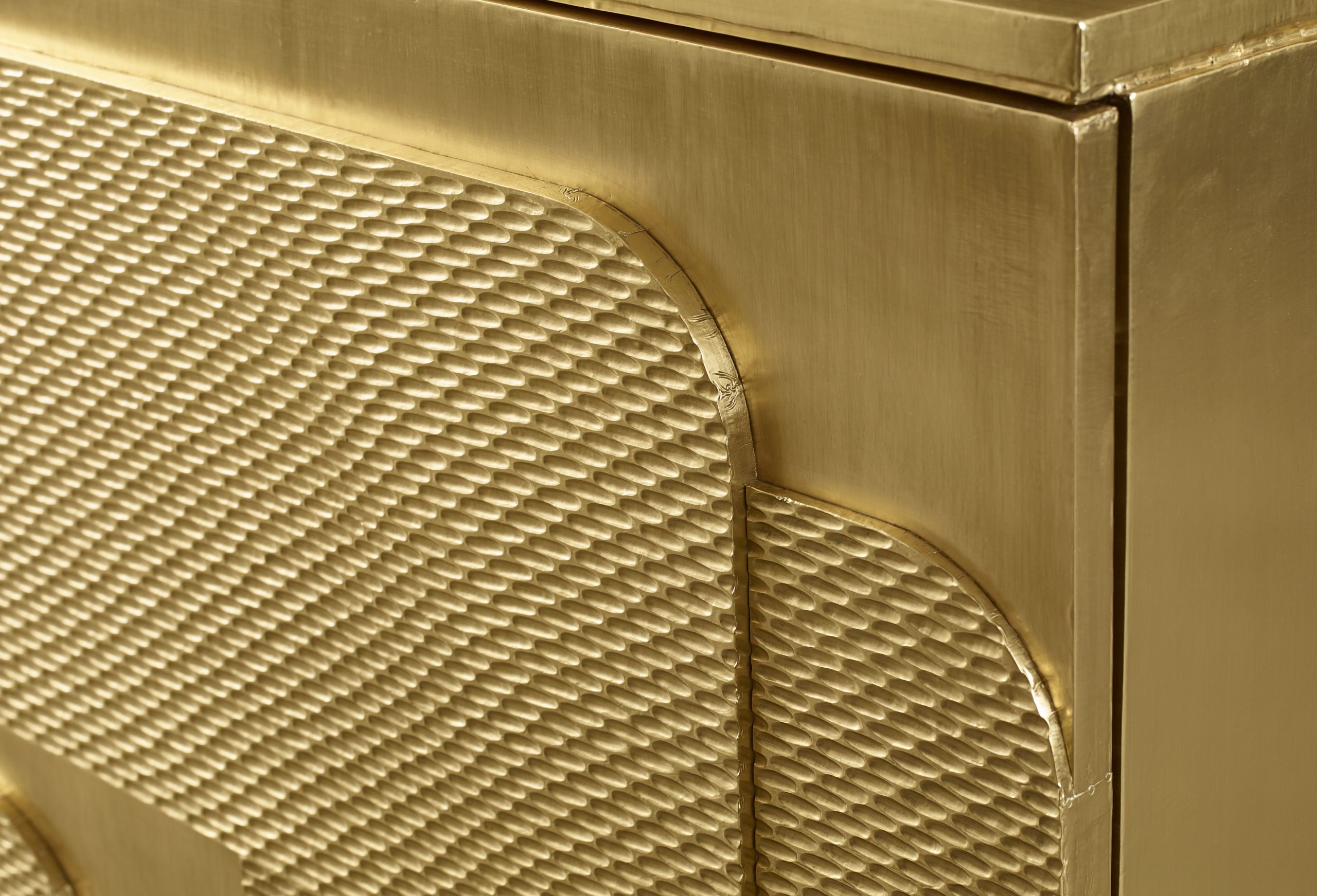 Baker_products_WNWN_milanese_chest_BAA3073_DETAIL-scaled-2