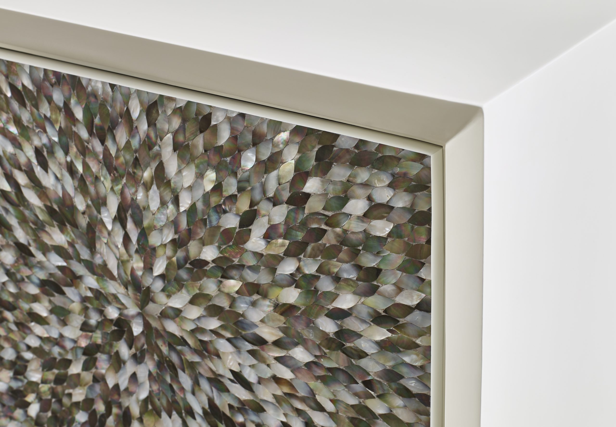 Baker_products_WNWN_nacre_sideboard_BAA3230_DETAIL-scaled-1