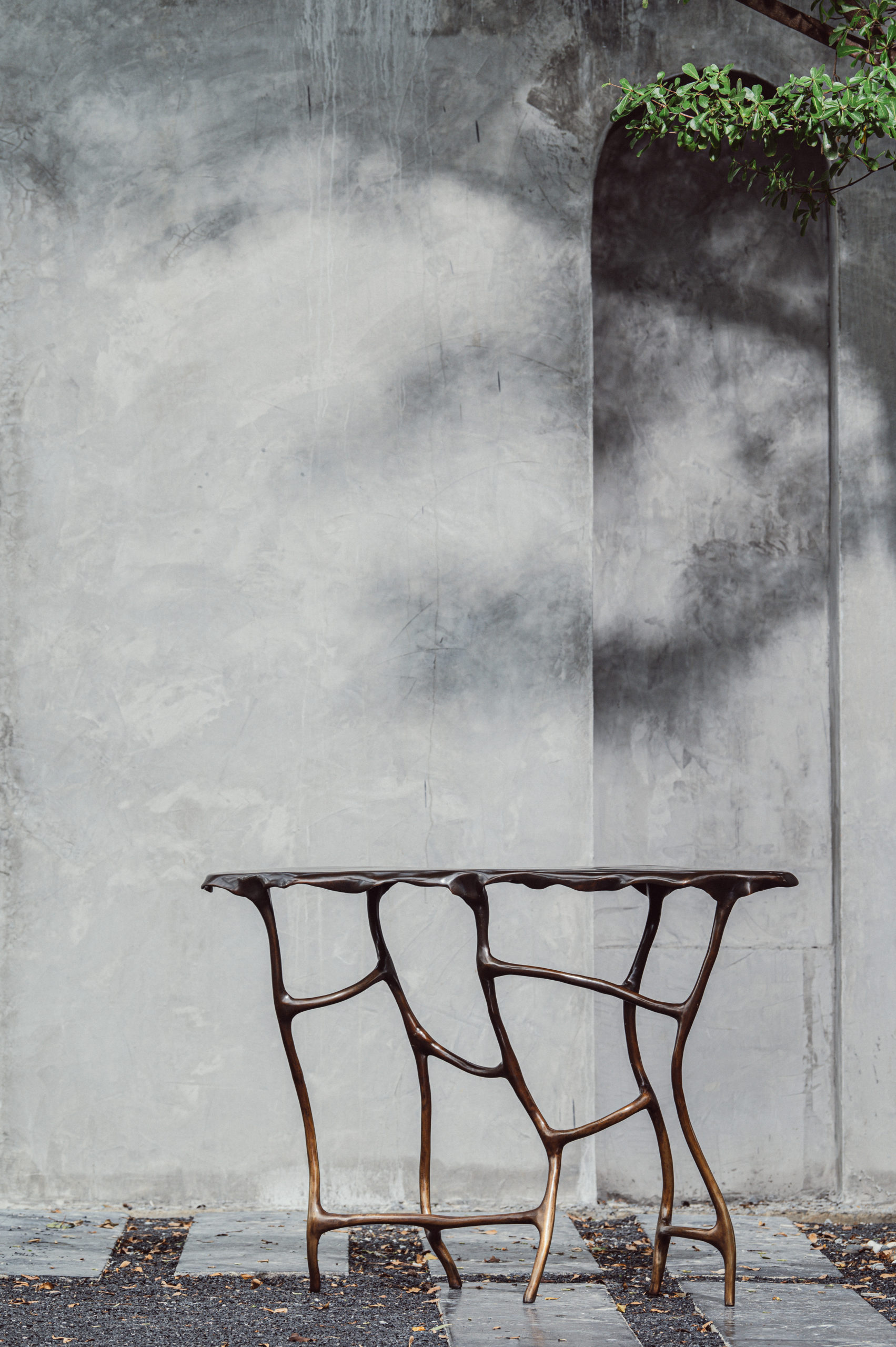 NYDC_WNWN_products_david_sutherland_elan_atelier_Dali_Console