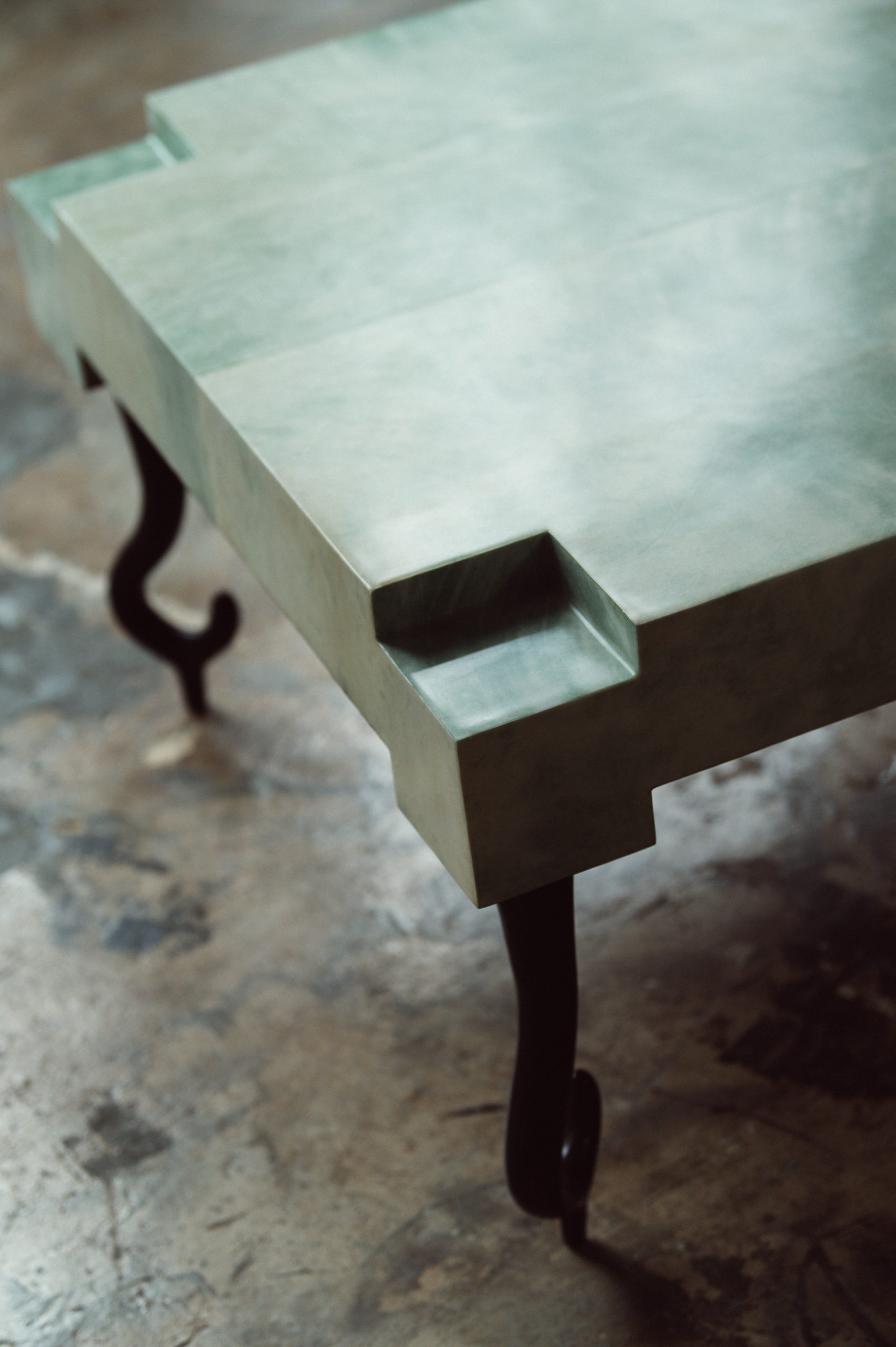NYDC_WNWN_products_david_sutherland_elan_atelier_Faroh_Coffee_Table