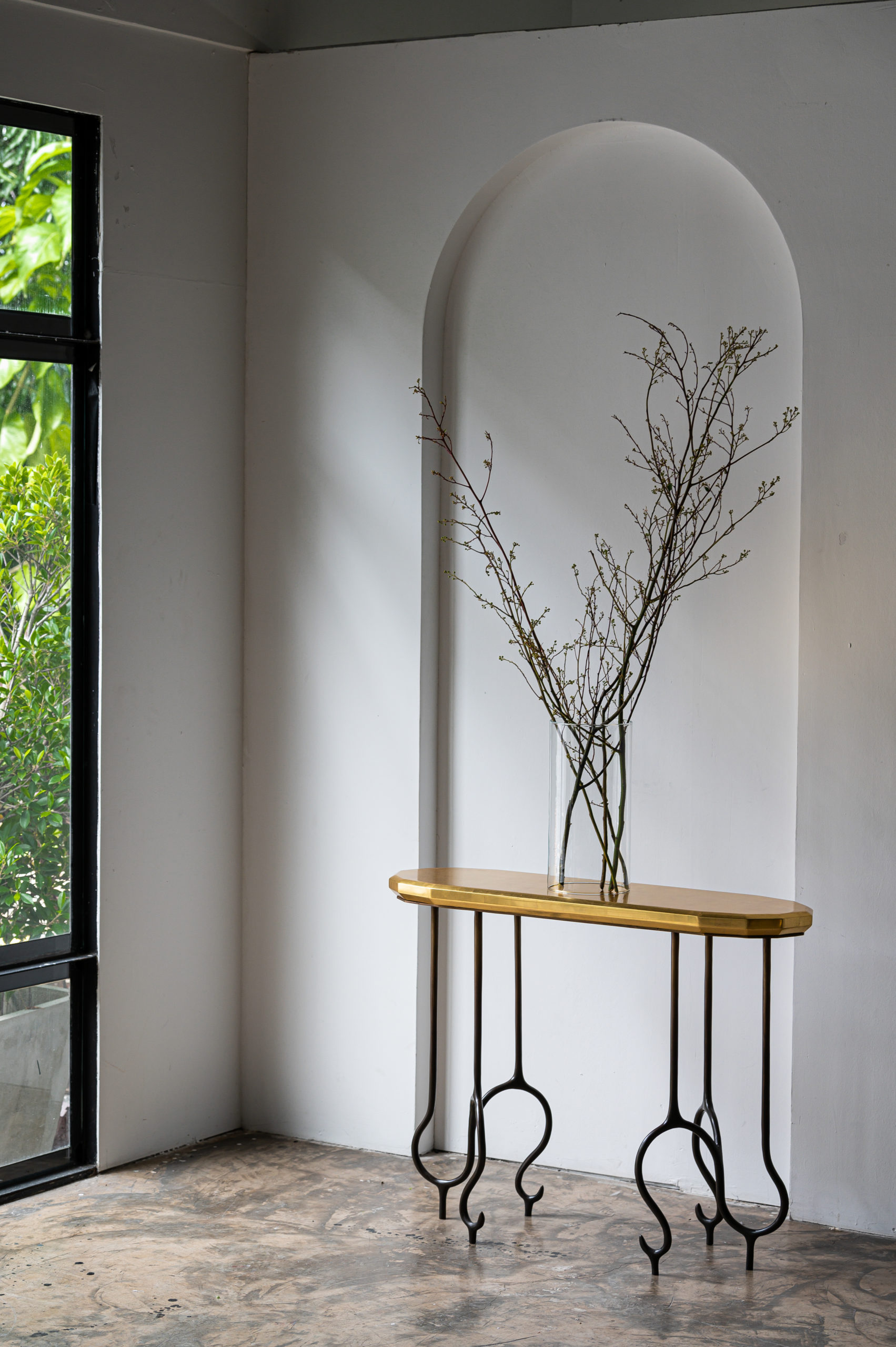 NYDC_WNWN_products_david_sutherland_elan_atelier_Faroh_Console