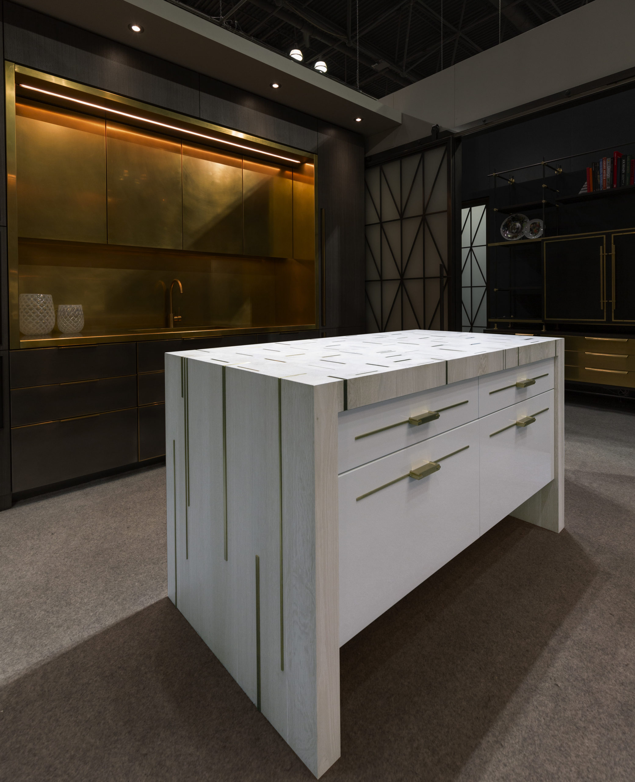 amuneal_products_WNWN_NYDC_3Island-Front-with-background-icff_2019_0171-scaled-1
