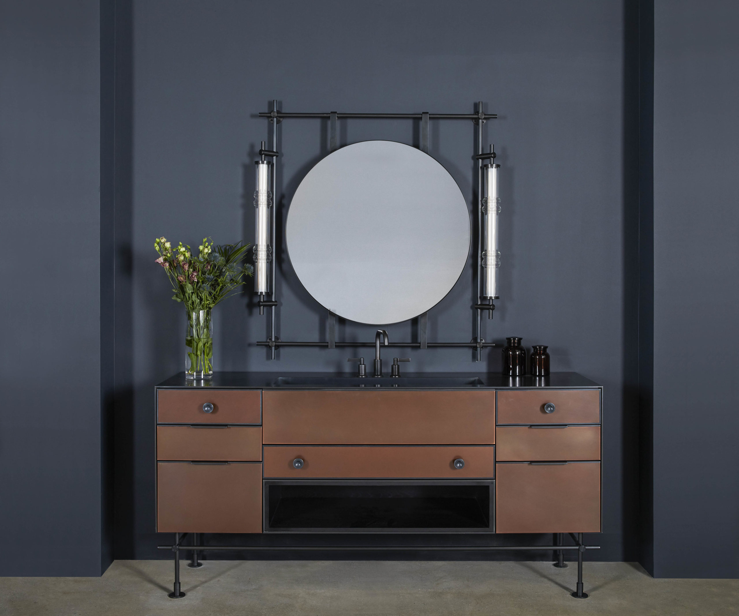 amuneal_products_WNWN_NYDC_collectors_round_vanity_mirror_totem_sconces_copper_front-scaled-1