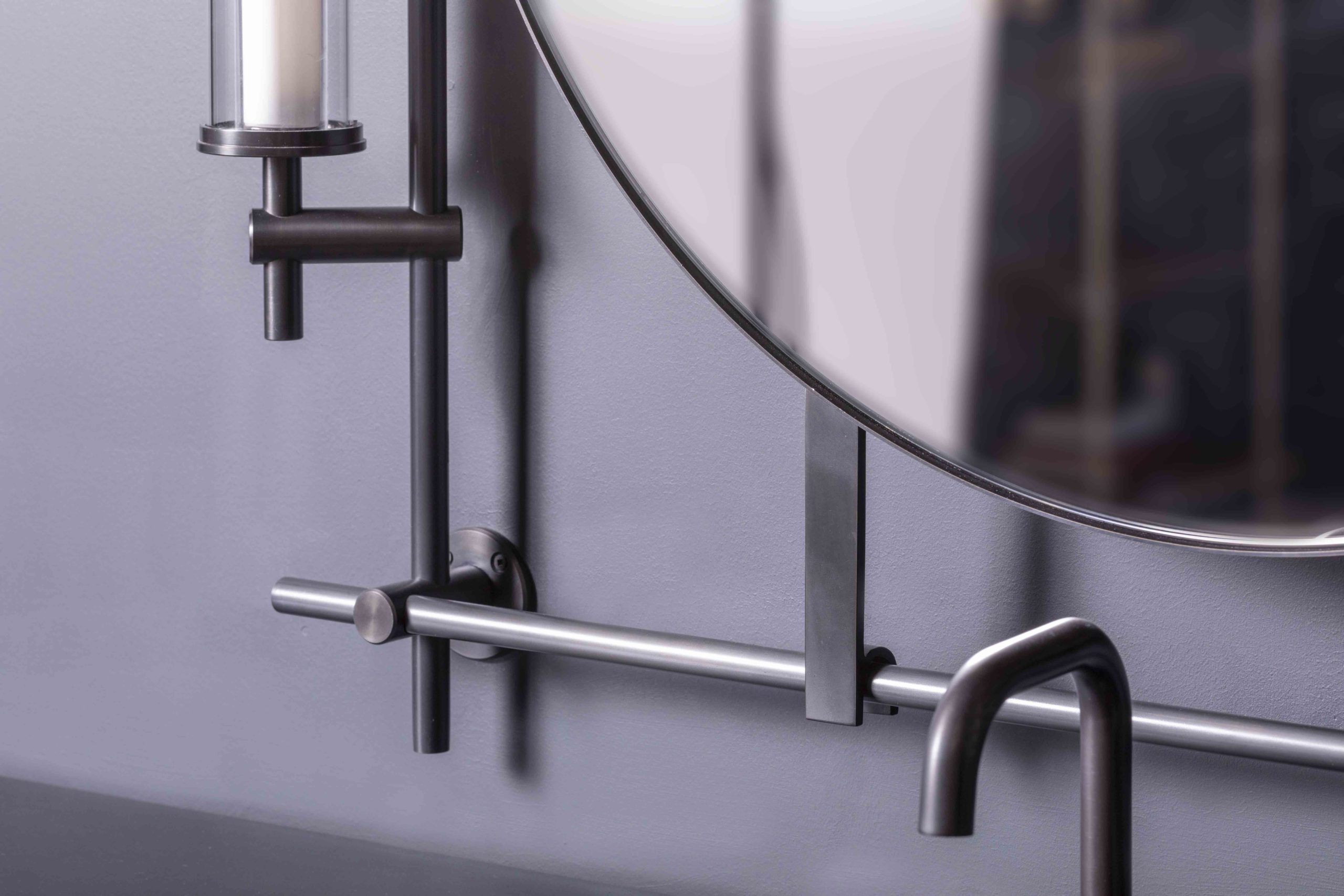 amuneal_products_WNWN_NYDC_collectors_round_vanity_mirror_totem_sconces_details_2-scaled-1