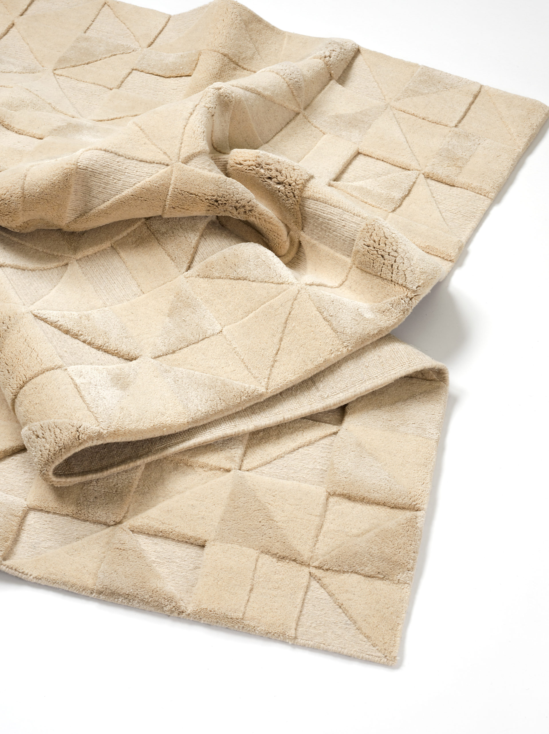 crosby_street_studios_products_CSS_Gramercy_Eggshell_Detail_02-scaled-1