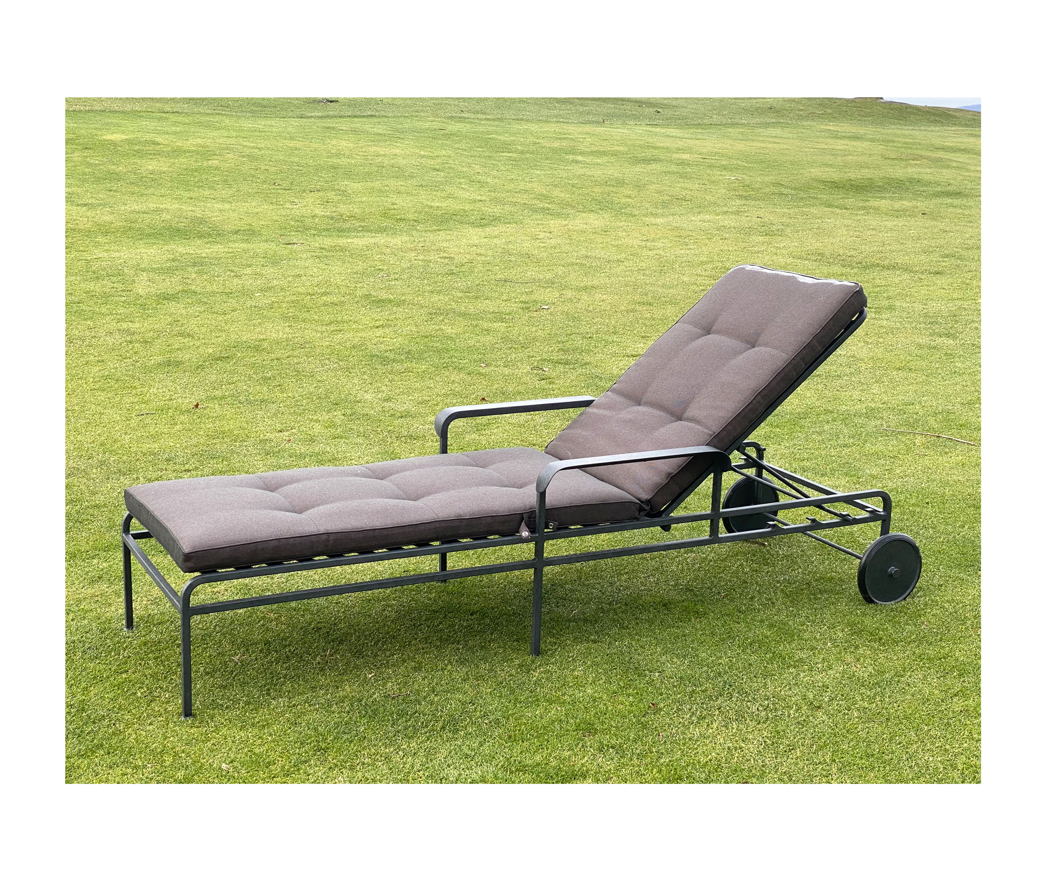 Munder-Skiles_Seibert-Chaise-Lounge-2_int_products