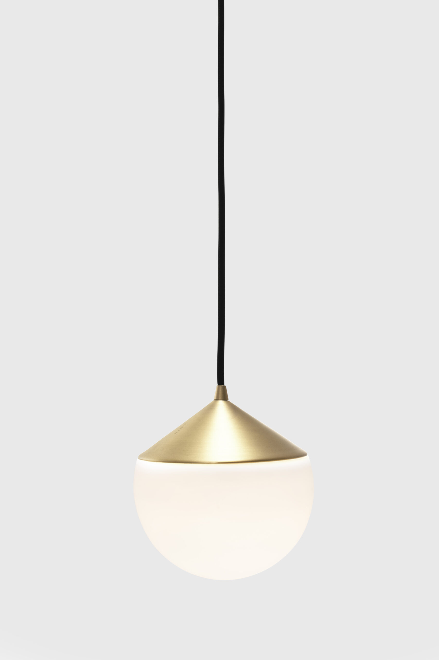 SOSSEGO_GW_Tombo Pendant Lamp_Brass 1